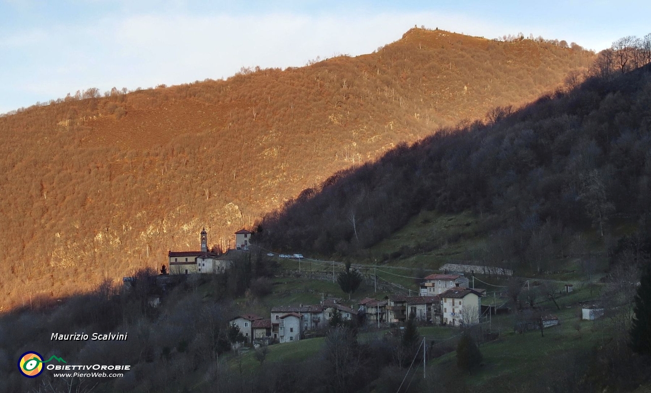 02 Catremerio e il Pizzo Cerro....JPG